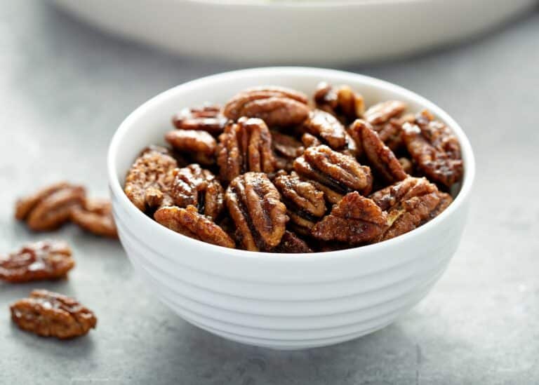 air fryer candied pecans in bowl.